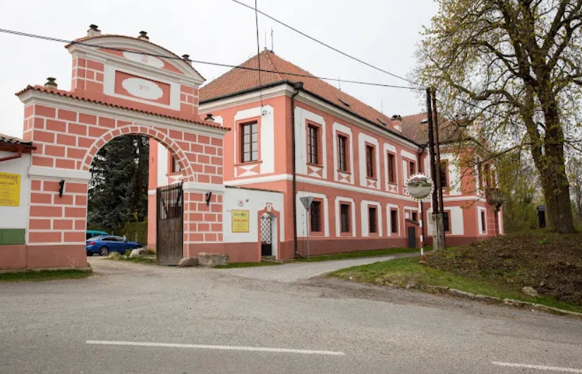 Zámek Lobeč, Czech Republic (Czechia)